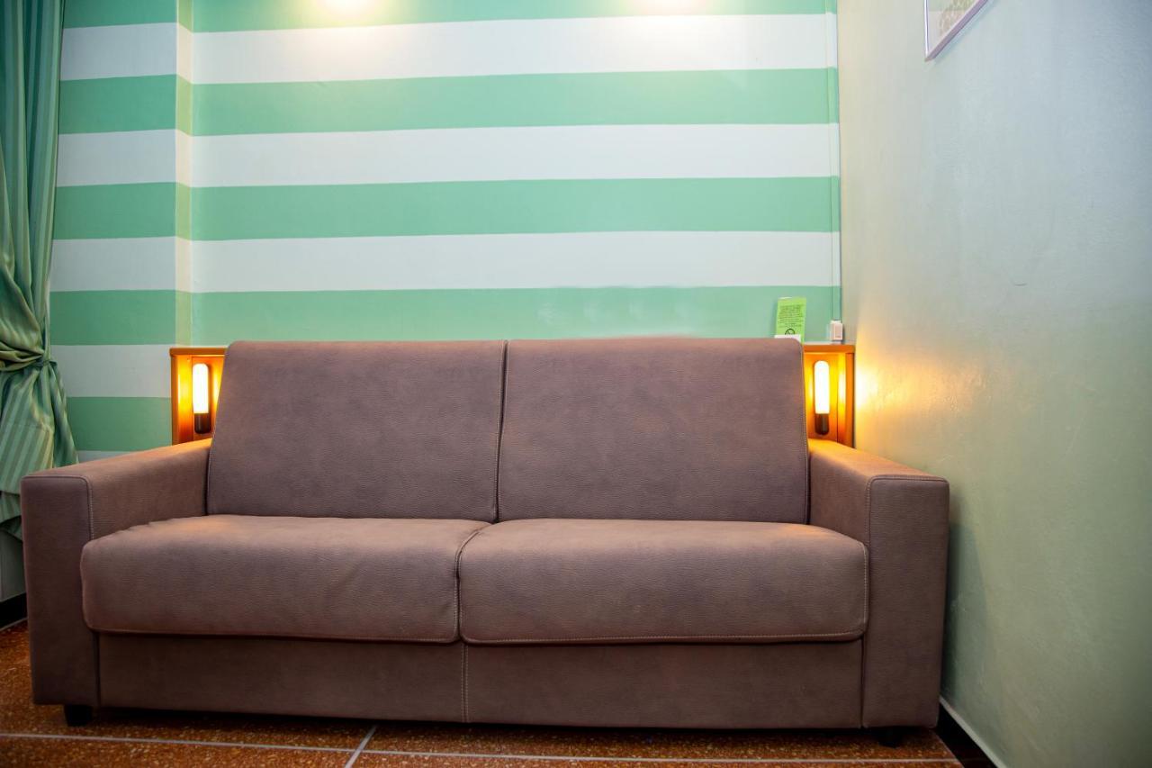 Albergo Glory Borghetto Santo Spirito Ngoại thất bức ảnh