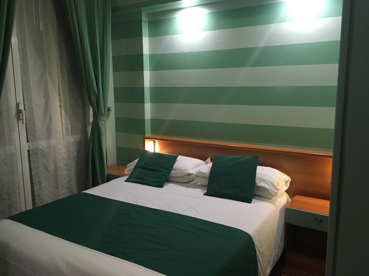 Albergo Glory Borghetto Santo Spirito Ngoại thất bức ảnh