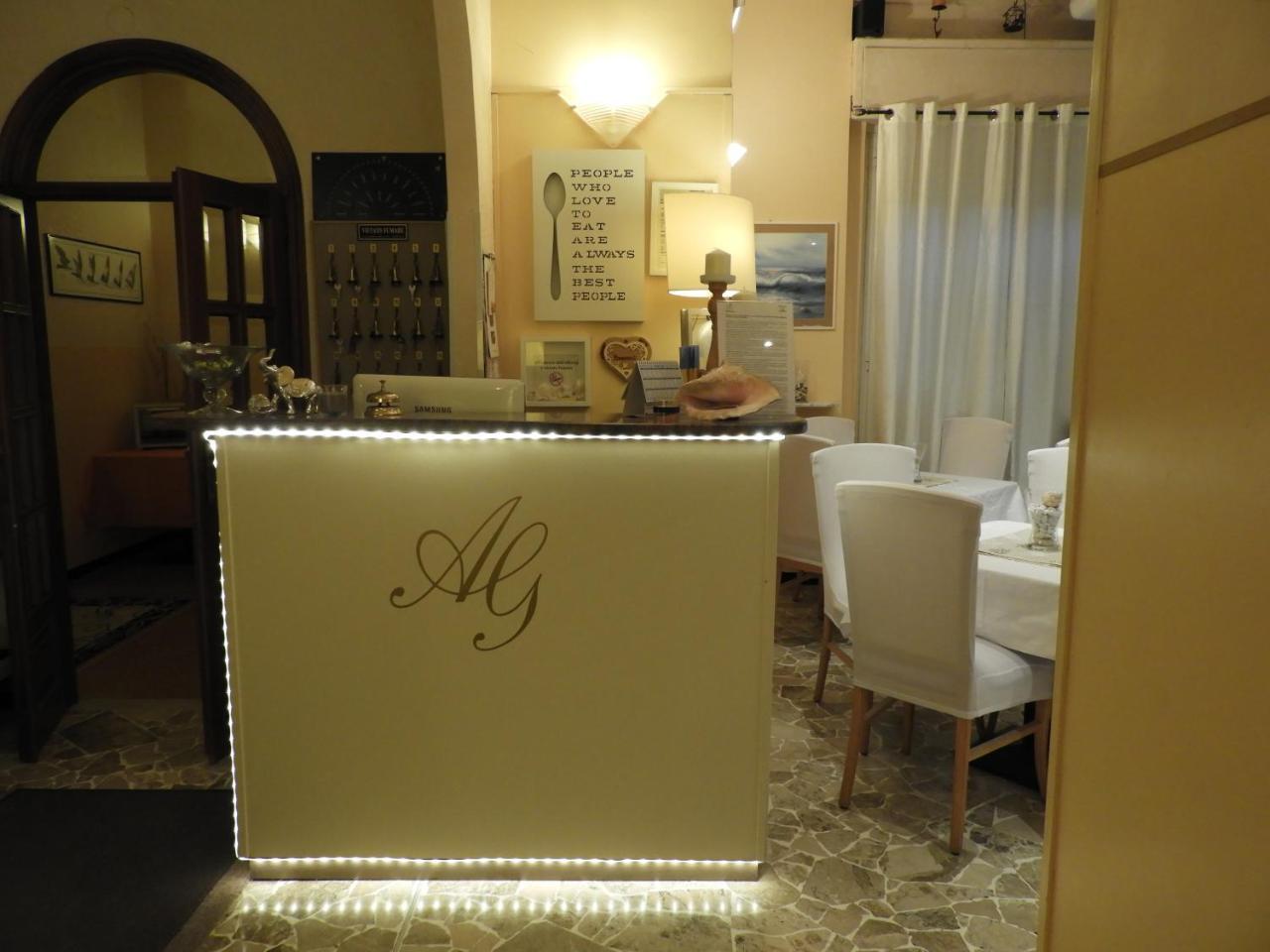 Albergo Glory Borghetto Santo Spirito Ngoại thất bức ảnh
